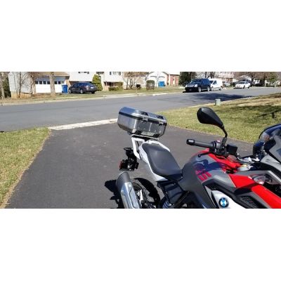 Hliníkový topcase Givi Trekker Dolomiti 30l, stříbrný