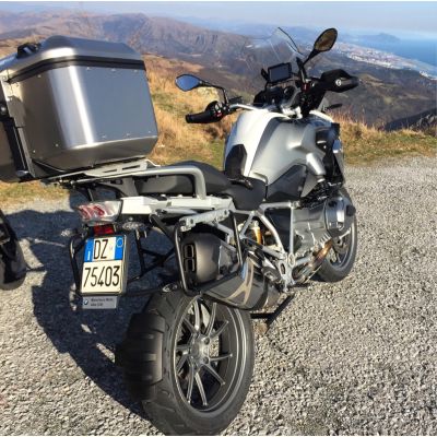 Hliníkový topcase Givi Trekker Dolomiti 46l, stříbrný