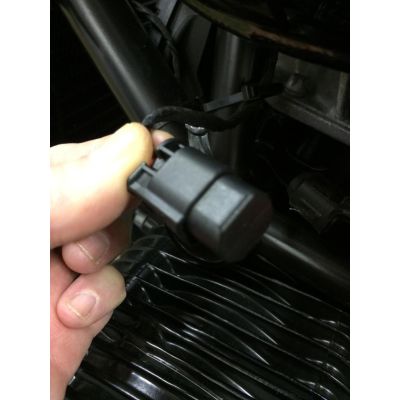 Konektor pro připojení navigace a příslušenství