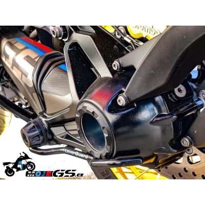 Samolepka "GS" na kardan pro R1250GS/A, R1200GS/A LC 2013-2018, červeno-modrá