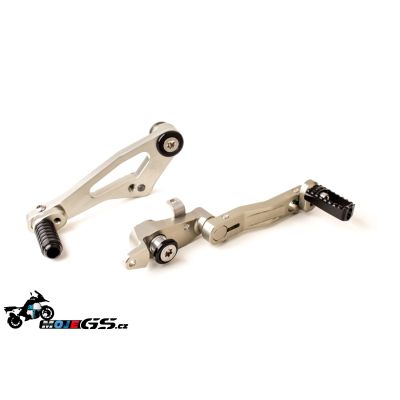 Nastavitelná brzdová a řadící páka Gilles Tooling pro R1250GS/A, R1200GS/A LC 2013-2018