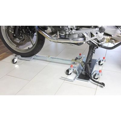 Pojízdný stojan pro snadné parkování v garáži