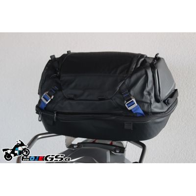 Malá zadní taška 42l na nosič BMW Black Collection