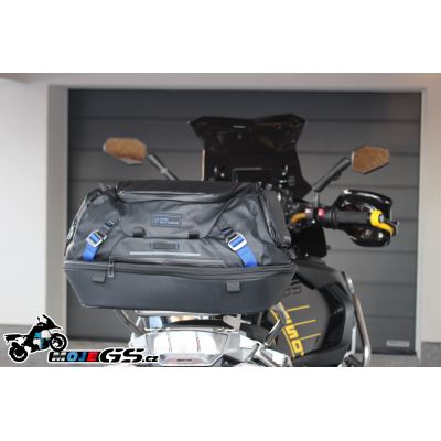 Malá zadní taška 42l na nosič BMW Black Collection