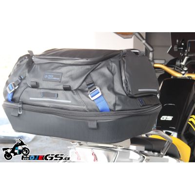 Malá zadní taška 42l na nosič BMW Black Collection