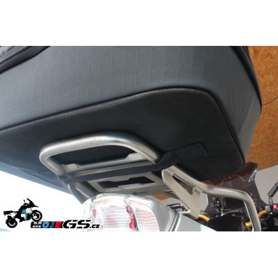 Malá zadní taška 42l na nosič BMW Black Collection