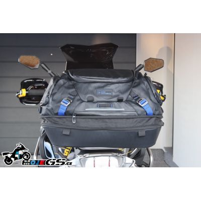 Malá zadní taška 42l na nosič BMW Black Collection