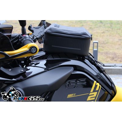 Malý tankvak BMW Black Collection, 5l