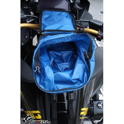 Malý tankvak BMW Black Collection, 5l