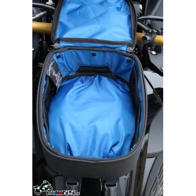 Malý tankvak BMW Black Collection, 5l