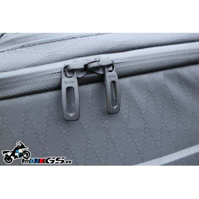 Malý tankvak BMW Black Collection, 5l