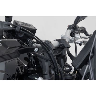 Zvýšení řídítek SW-Motech o 25mm nahoru a variabilní přiblížení o 0-30mm pro 22mm řídítka, černé