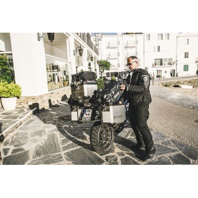 Voděodolný válec 40L Wunderlich s popruhy na boční kufry, černý