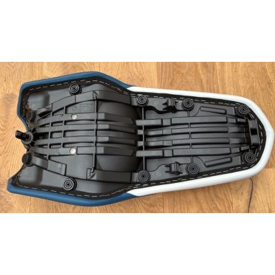 Sedlo pro BMW F850GS/A, F750GS, modro-bílé Trophy