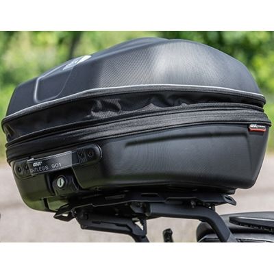 Pevná taška-kufr Givi 29-34L, černý