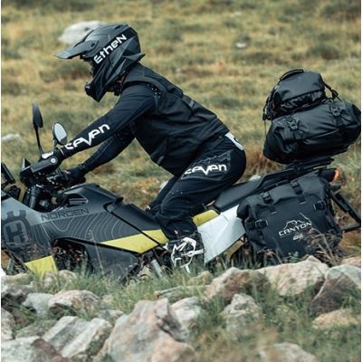 Rozšiřovací taška Givi 12L, černá