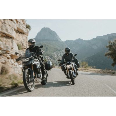 Sada bočních plastových kufrů SW-Motech AERO 2x 25L, černé