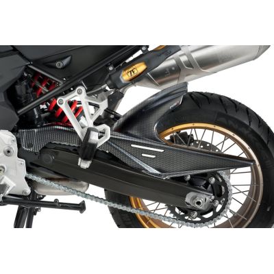 Zadní blatník s krytem řetězu Puig pro F850GS/A, F750GS, carbon look
