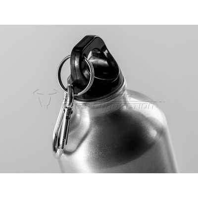 Hliníková láhev 0,6 litru včetně držáku na kufr