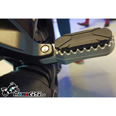 Komfortní stupačky spolujezdce pro BMW R1300GS 2024+