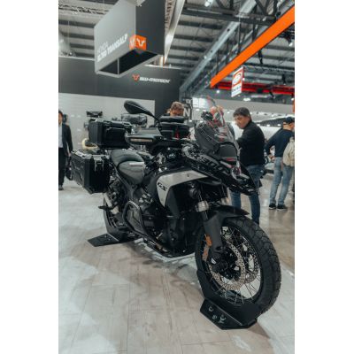 3x ALU kufry SW-Motech Trax Adventure + tašky + nosiče pro R1300GS 2023+, černé