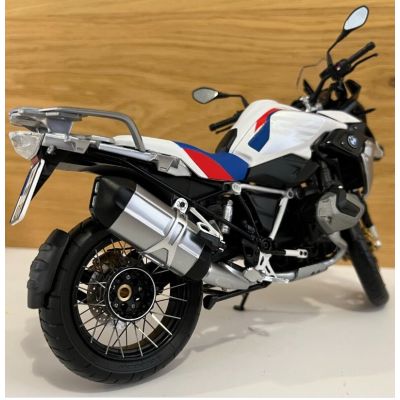 Model BMW R1250GS