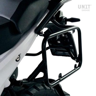 Κράνη για BMW R1300GS 2023+ για παλαιότερες ALU πλευρικές βαλίτσες BMW (1250/1200GSA LC), ασημένιο