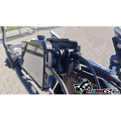 Προσαρμογέας από τη βάση BMW Navigator σε οθόνη Interphone Ridesync / QUIKLOX βάση τηλεφώνου με τροφοδοσία USB