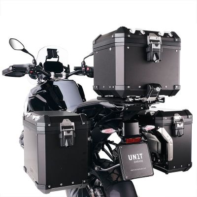 Tuote


    Levyn BMW R1300GS 2023+ (Vario-valmistelulla) vanhalle ALU topcase laukulle BMW (1250/1200GSA LC), hopea