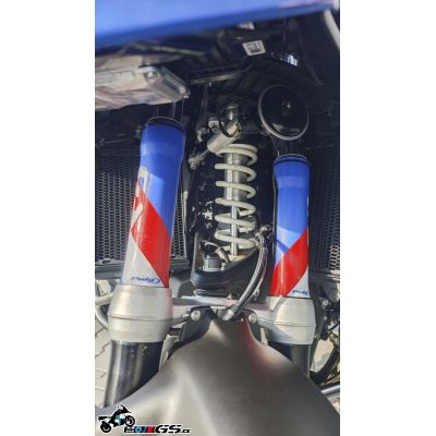 Ochranné polepy předních vidlic BMW R1300GS/A 2023+, modro-červené