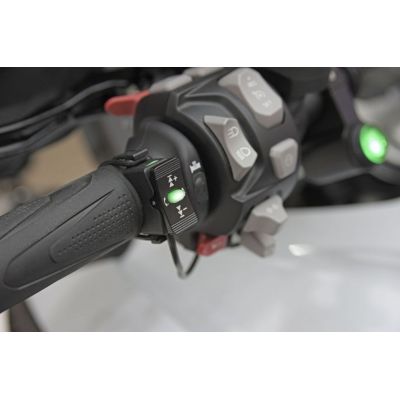 Intercom wireless phone control on handlebars