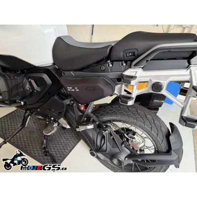 Оригинални странични чанти за рама 2x2л за BMW R1300GS Adventure 2024+