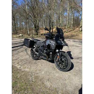 Cutii laterale originale din aluminiu pentru BMW R1300GS Adventure 2024+, negre