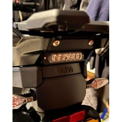 Lampa LED de frână suplimentară Denali B6 cu prindere pe suprafață