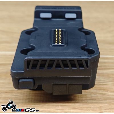 Izvirna navigacijska priprava BMW z elektronskim zaklepanjem.