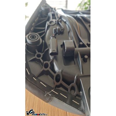 Vyhrievané znížené predné komfortné sedlo BMW pre R1300GS 2023+