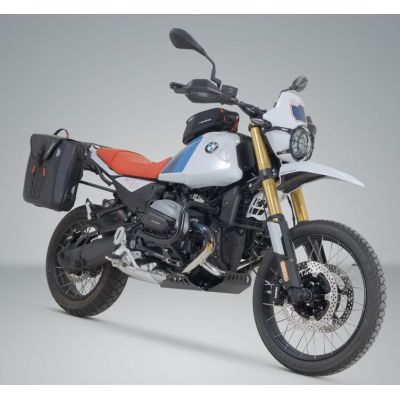 Set di borse laterali SW-Motech Sysbag WP L 2x 27-40L + supporto per F900GS 2024+, nere.