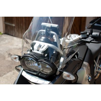 Držák na upevnění navigace