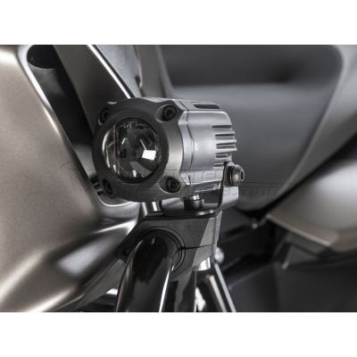 Držáky přídavných světel SW-Motech na padací rámy