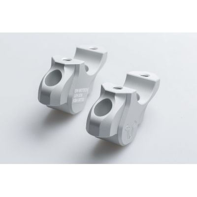 Zvýšení řidítek SW-Motech o 32mm nahoru, 25mm dozadu pro R1250GS/A, R1200GS/A LC 2013-2018, stříbrné